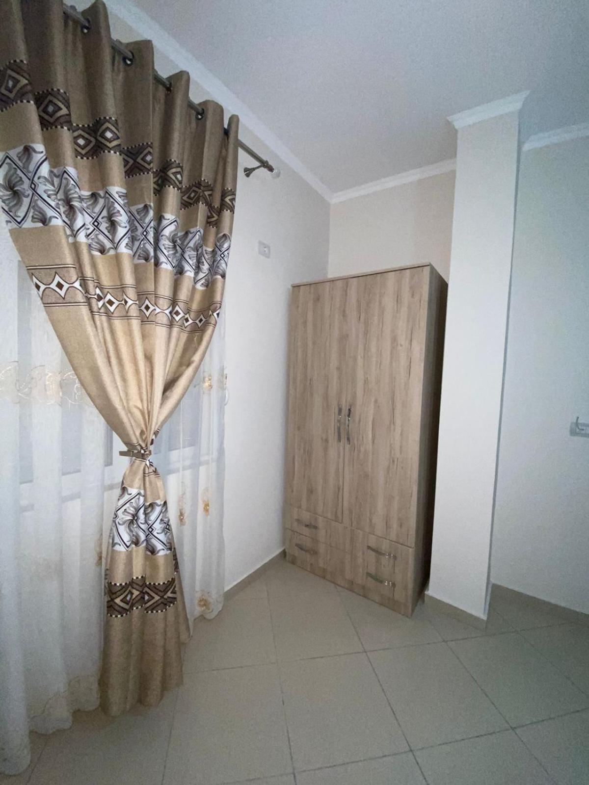 Elsa House Hébergement de vacances Saranda